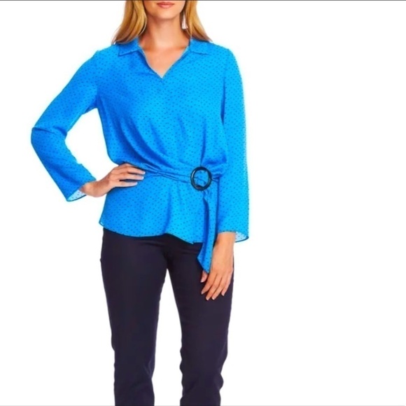 Vince Camuto Tops - Vince Camuto Blue w/ Black Dots Ditsy Fragments Long Sleeve Belted Top Size XXS
